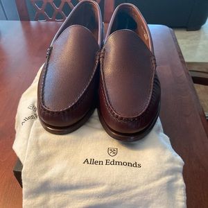 Allen Edmonds Sanibel Slip-on loafer. US 9D.